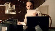 A still from Camera Obscura (Image via YouTube/Rotten Tomatoes Indie)